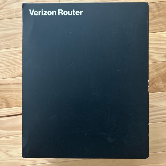 Verizon CR1000A 1000 Mbps 3 Port Wireless Router - White - Picture 3 of 5